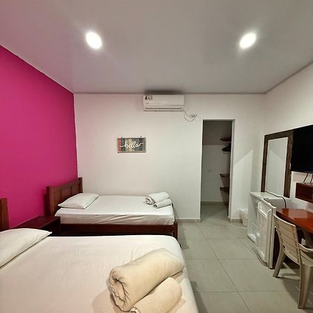 Apartahotel Caribe Diez San Andrés Exteriör bild