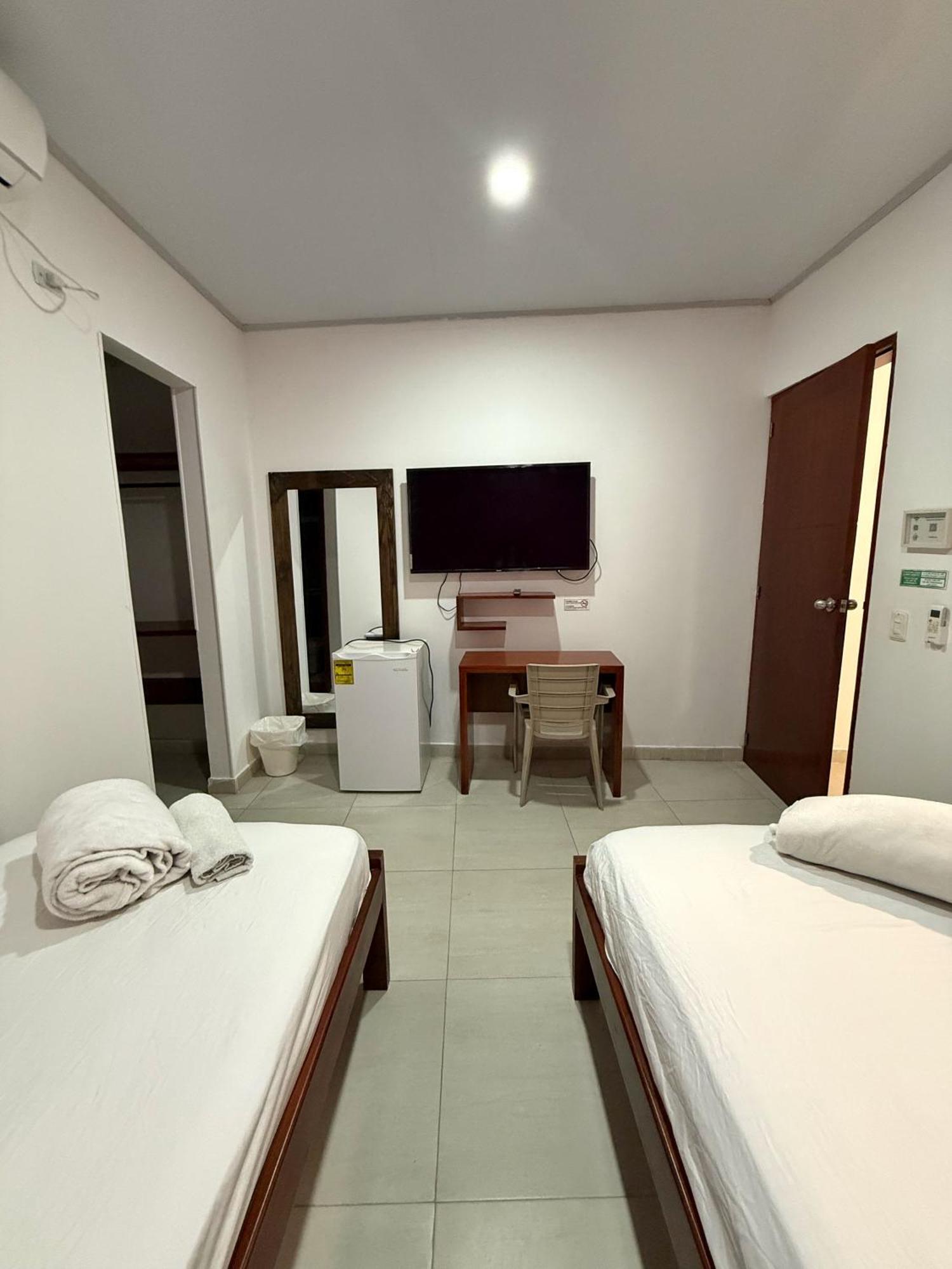 Apartahotel Caribe Diez San Andrés Exteriör bild
