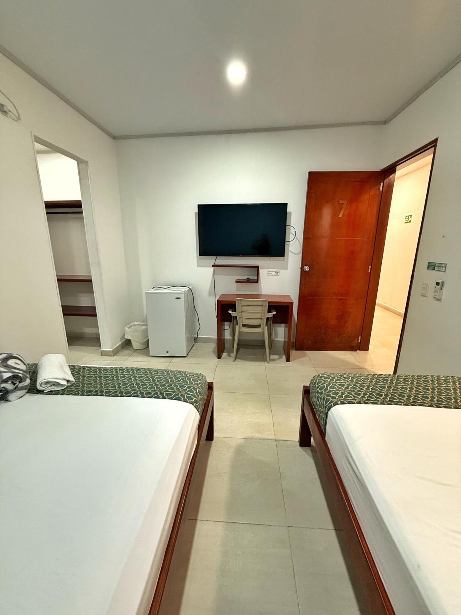 Apartahotel Caribe Diez San Andrés Exteriör bild