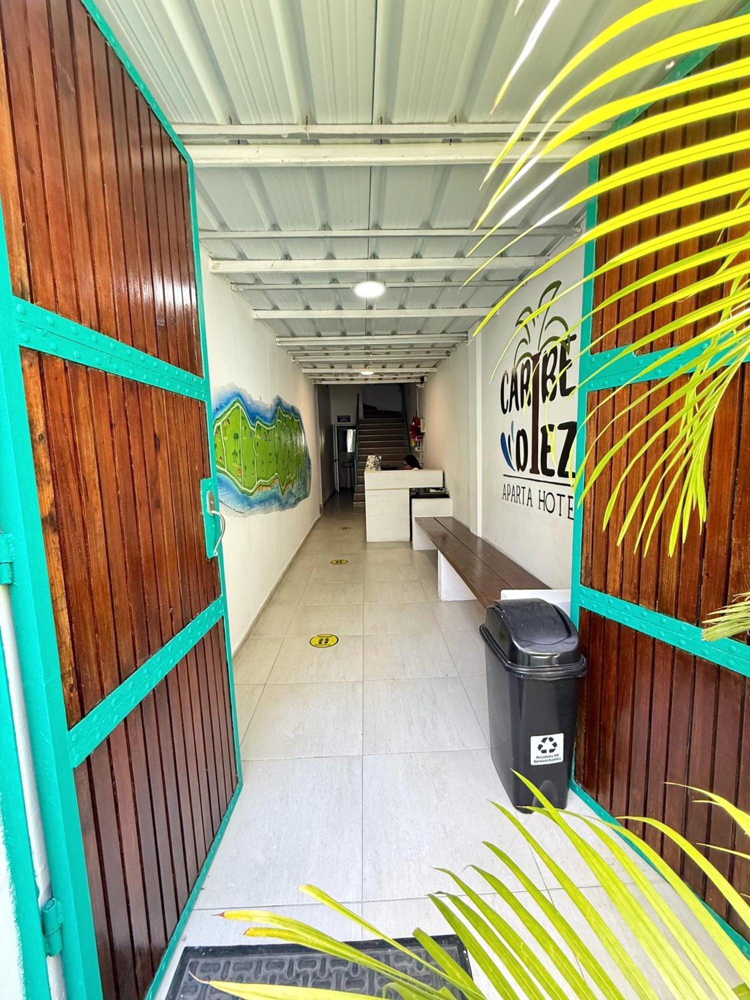 Apartahotel Caribe Diez San Andrés Exteriör bild
